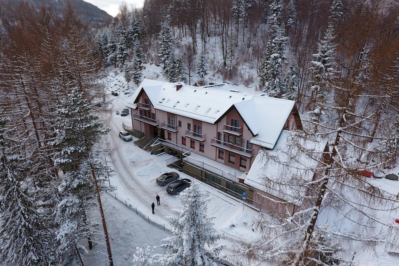 Hotel Klaudia Juszczyn Dış mekan fotoğraf
